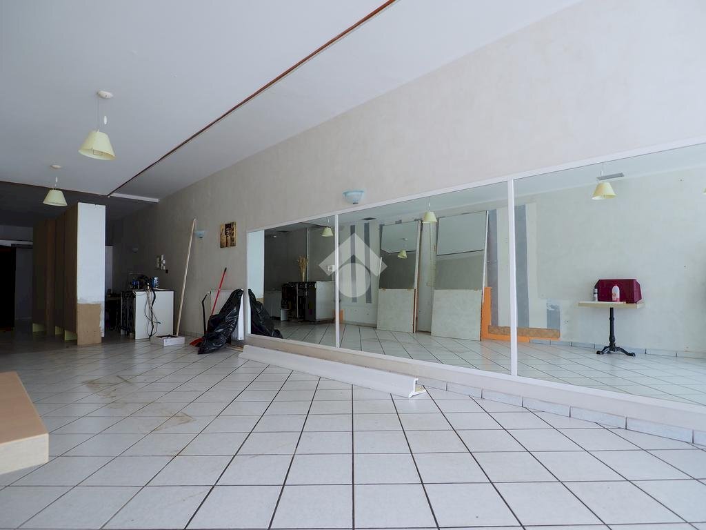 Shop Via Quintino Sella, Quaregna Cerreto - photo 2