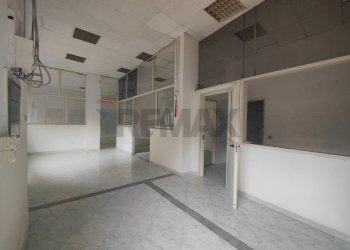 Stanza vuota - Laboratorio Via Vincenzo Cuoco
 
40, Casoria - foto 4