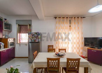 Sala da pranzo - Four-room apartment via Valle Tajo
 
40, Monreale - photo 2