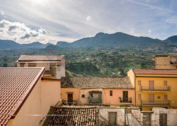 Vista delle montagne - Four-room apartment via Valle Tajo
 
40, Monreale - photo 16