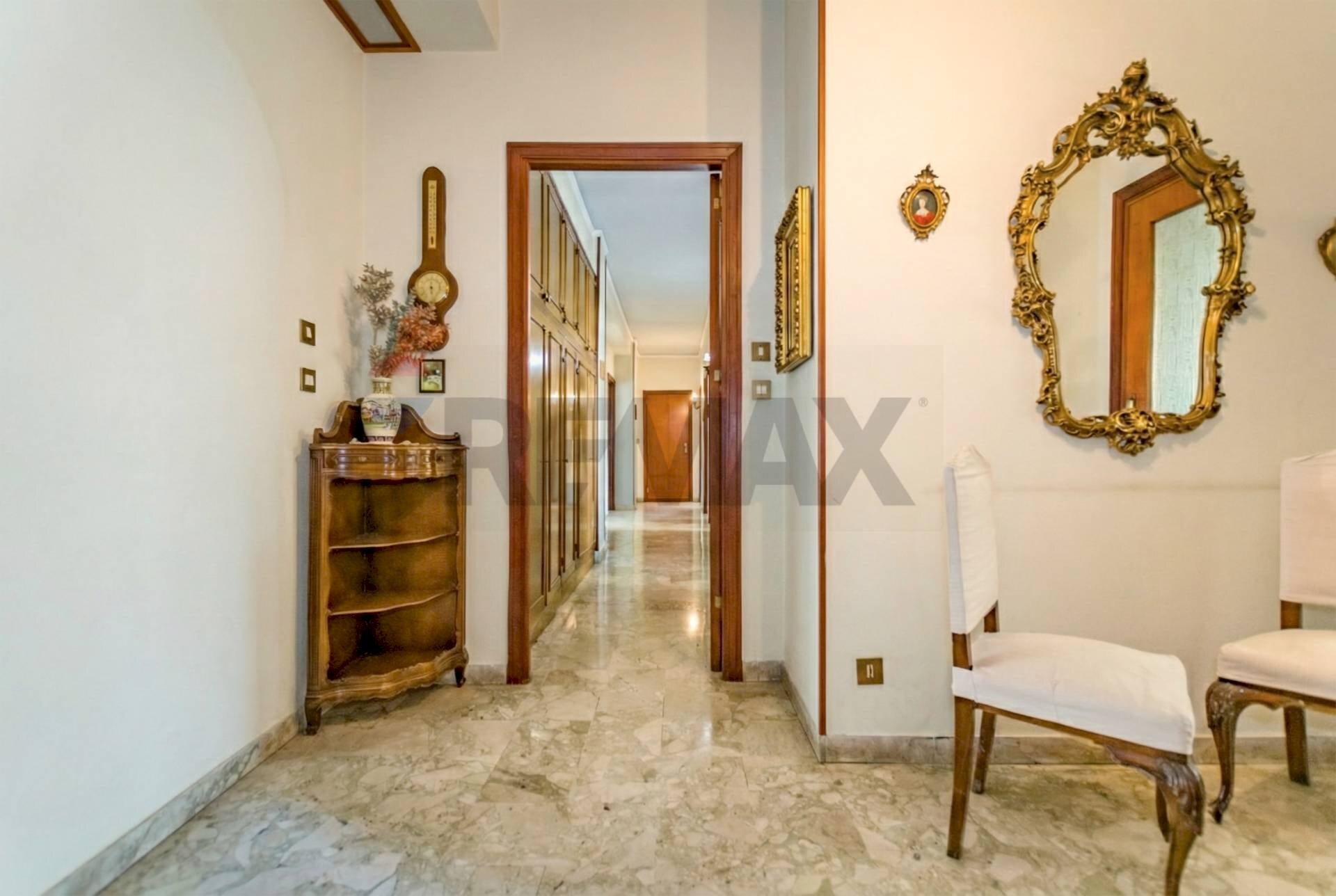 Hall / corridoio - Quadrilocale Via Principe Di Paterno'
 
145, Palermo - foto 2