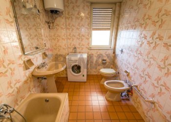 Bagno - Quadrilocale Via Principe Di Paterno'
 
145, Palermo - foto 9