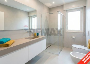 Bagno - Quadrilocale Via Principe Di Paterno'
 
145, Palermo - foto 28