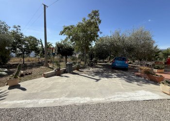 Edificio all\'aperto - Villa CONTRADA PIETRANEPITA, Grottole - foto 10