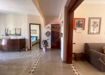 Hall / corridoio - Quadrilocale Matera - foto 1