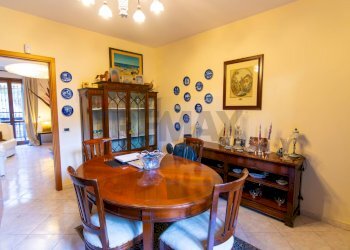 Sala da pranzo - Quadrilocale Via Professor Andrea Caponnetto
 
19, Valverde - foto 7