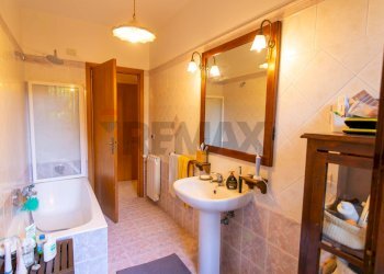 Bagno - Quadrilocale Via Professor Andrea Caponnetto
 
19, Valverde - foto 16