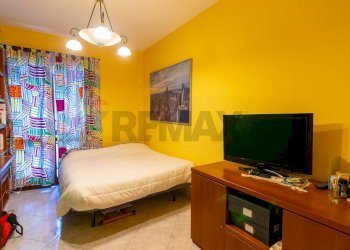 Camera / camera da letto - Quadrilocale Via Professor Andrea Caponnetto
 
19, Valverde - foto 17