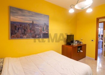 Camera / camera da letto - Quadrilocale Via Professor Andrea Caponnetto
 
19, Valverde - foto 21