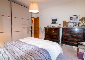 Camera / camera da letto - Quadrilocale Via Professor Andrea Caponnetto
 
19, Valverde - foto 26