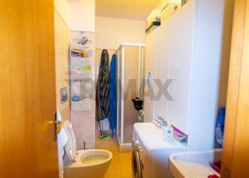 Bagno - Quadrilocale Via Professor Andrea Caponnetto
 
19, Valverde - foto 28