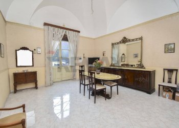 Sala da pranzo - Casa indipendente Via Regina Bianca
 
76, Catania - foto 3