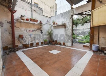 Terrazza - Casa indipendente Via Regina Bianca
 
76, Catania - foto 17