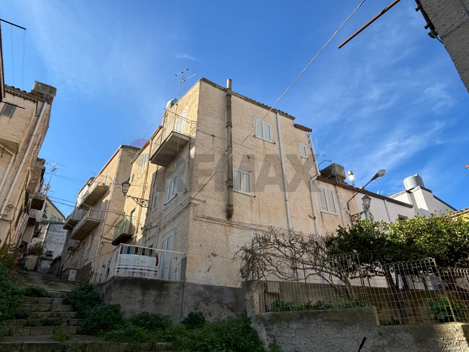 Edificio all\'aperto - Casa indipendente luisa sanfelice
 
89, Aragona - foto 1