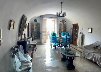 Sala da pranzo - Semi-detached house Via Principe Umberto
 
1-3, Buscemi - photo 4