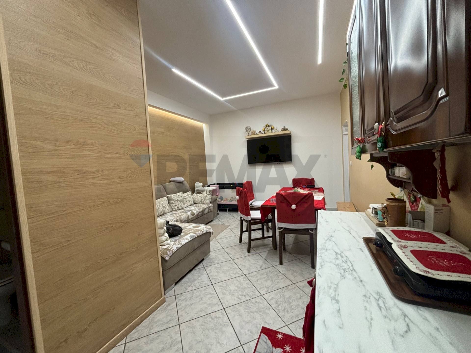 Sala da pranzo - Appartamento Via Badia
 
9, Catania - foto 2