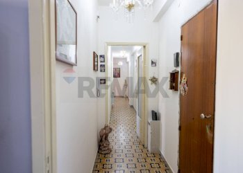 Hall / corridoio - Quadrilocale Via Fossa Della Creta
 
40, Catania - foto 4