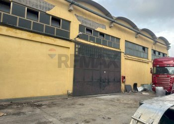 Edificio all\'aperto - Locale Commerciale Contrada scagliola, Belpasso - foto 5