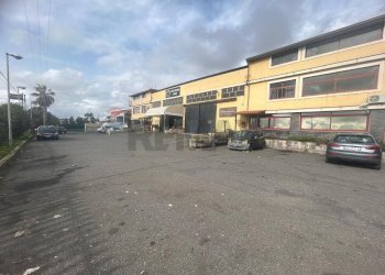 Foto 1 - Locale Commerciale Contrada Scagliola
 
10, Belpasso - foto 1