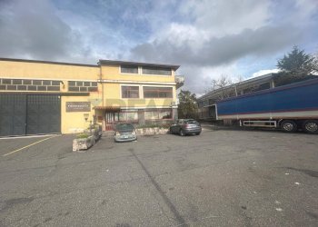 Foto 5 - Locale Commerciale Contrada Scagliola
 
10, Belpasso - foto 5