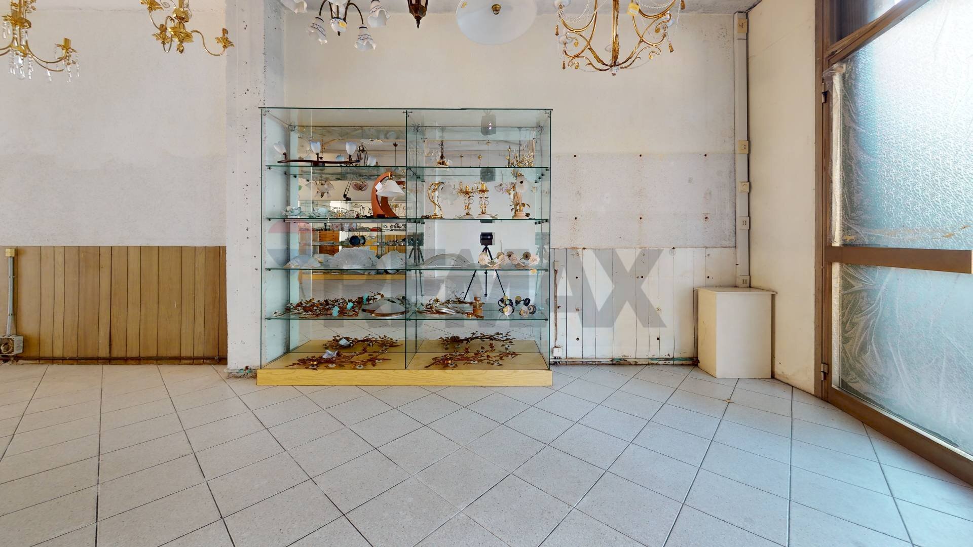 Stanza vuota - Attività Commerciale Viale Marconi
175, Viareggio - foto 3