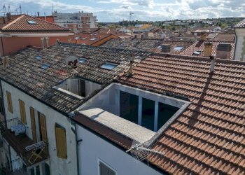 Edificio all\'aperto - Casa indipendente VIA GIUSEPPE GARIBALDI
 
19, Porto Recanati - foto 7