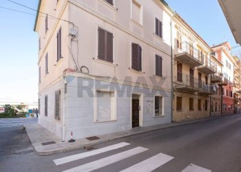 Edificio all\'aperto - Casa indipendente VIA GIUSEPPE GARIBALDI
 
19, Porto Recanati - foto 13