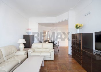 Sala da pranzo - Casa indipendente VIA GIUSEPPE GARIBALDI
 
19, Porto Recanati - foto 18