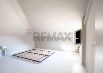 Stanza vuota - Casa indipendente VIA GIUSEPPE GARIBALDI
 
19, Porto Recanati - foto 92