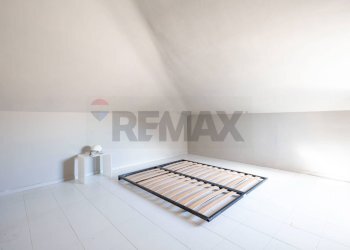 Camera / camera da letto - Casa indipendente VIA GIUSEPPE GARIBALDI
 
19, Porto Recanati - foto 93