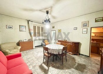 Sala da pranzo - Quadrilocale Via Della Chiesa
 
61, Firenze - foto 8