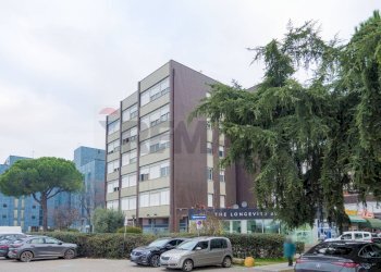 Edificio all\'aperto - Negozio Prato - foto 1