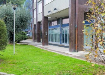 Edificio all\'aperto - Negozio Prato - foto 4