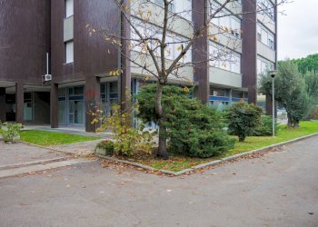 Edificio all\'aperto - Negozio Prato - foto 5