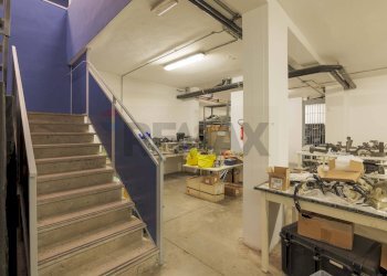 Scale - Negozio Prato - foto 9