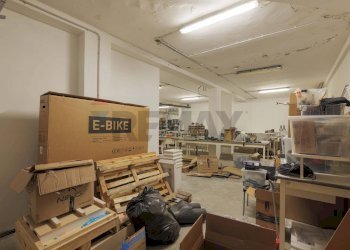 Dispensa di stoccaggio - Negozio Prato - foto 12