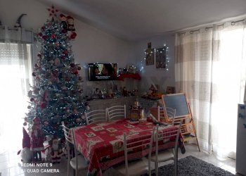 Sala da pranzo - Bilocale viale jannuzzo
 
14, Giardini-Naxos - foto 2