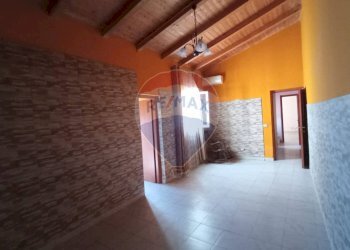 Hall / corridoio - Casa indipendente Via Mulini a Vento
 
116, Catania - foto 18