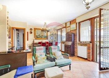 Soggiorno - Quadrilocale Strada statale località DRAGHETTO
 
15, Carpiano - foto 5