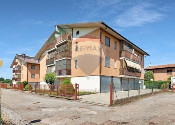 Esterno edificio - Quadrilocale Strada statale località DRAGHETTO
 
15, Carpiano - foto 29