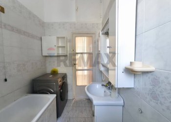 Bagno - Four-room apartment Via Fornaci
 
25, Cairo Montenotte - photo 12