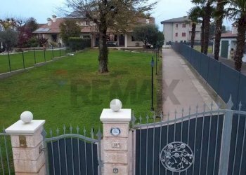 Giardino - Villa Bifamiliare Via Braglio
 
30/A, Bolzano Vicentino - foto 5