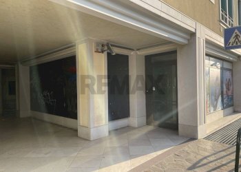 Edificio all\'aperto - Negozio Via Cavour
 
snc, Belluno - foto 3
