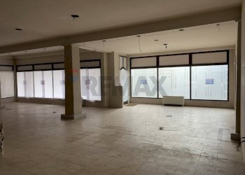 Stanza vuota - Negozio Via Cavour, Belluno - foto 9