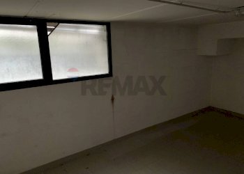 Stanza vuota - Negozio Via Cavour, Belluno - foto 14