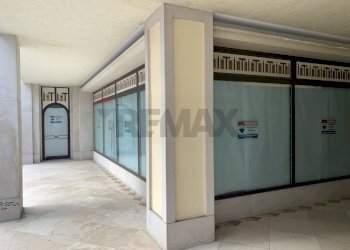 Terrazza - Negozio Via Cavour, Belluno - foto 16