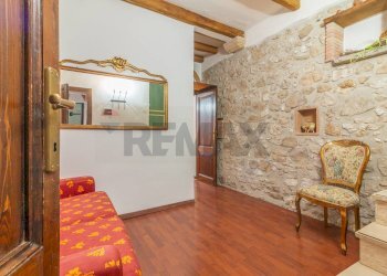 Camera / camera da letto - Trilocale Via della Bubbolina
 
9, Semproniano - foto 13