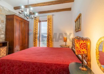 Camera / camera da letto - Trilocale Via della Bubbolina
 
9, Semproniano - foto 15