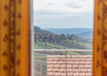 Vista delle montagne - Trilocale Via della Bubbolina
 
9, Semproniano - foto 19