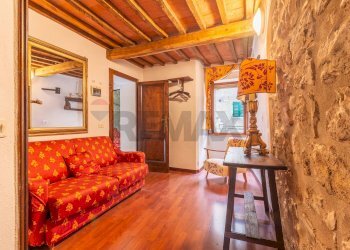 Soggiorno - Trilocale Via della Bubbolina
 
9, Semproniano - foto 32